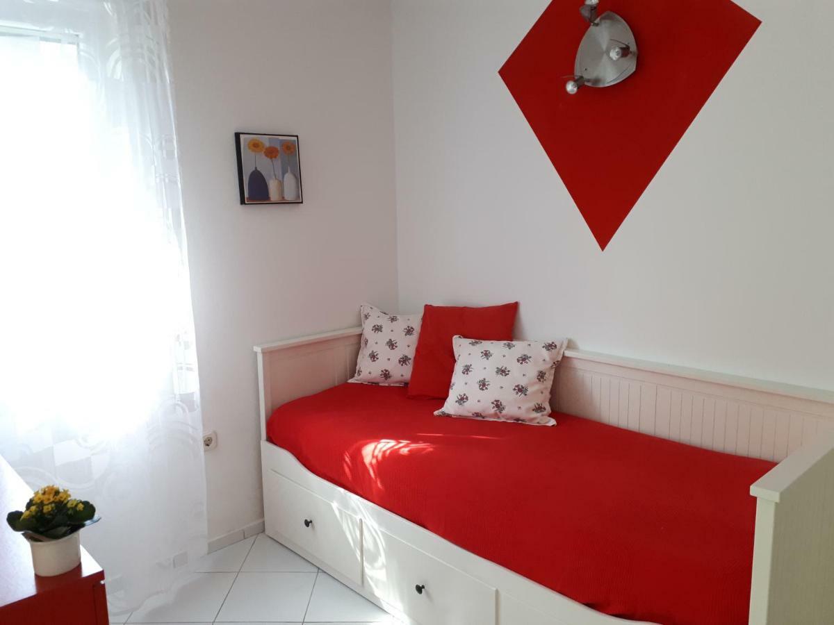 Apartmani Matas Petrčane Zewnętrze zdjęcie