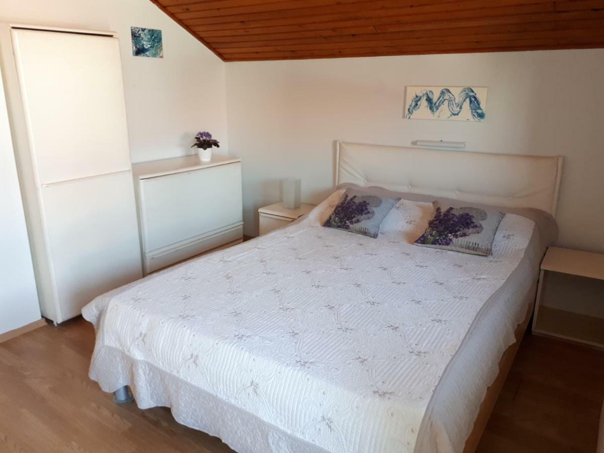 Apartmani Matas Petrčane Zewnętrze zdjęcie